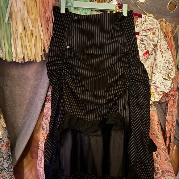 Pinstripe bustle skirt, plus size 26 - Picture 1 of 3